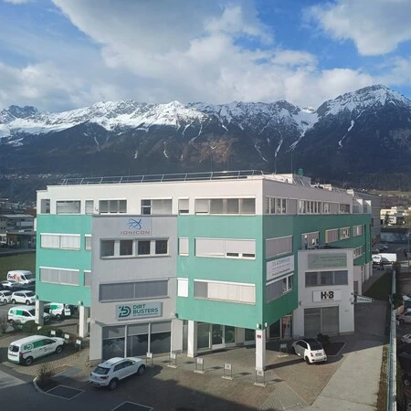 Außenansicht des Gebäudes zur Orientierungshilfe